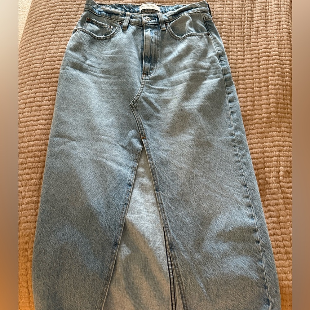 Denim midi skirt
